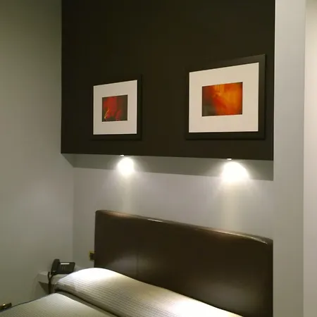 Taormina Hotell 2*