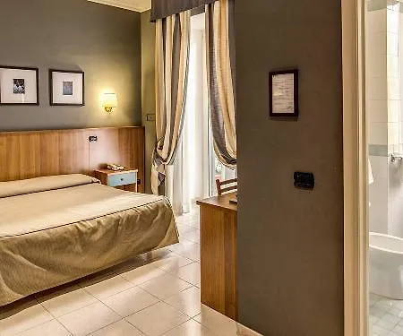 Hotell Taormina 2*