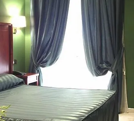 Hotell Taormina 2*