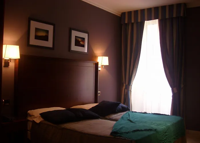 酒店 陶尔米纳酒店 2*