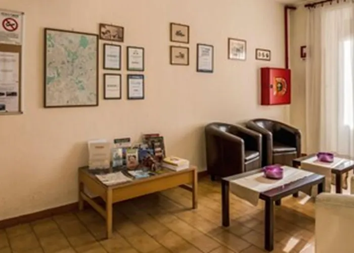 陶尔米纳酒店 酒店 2*