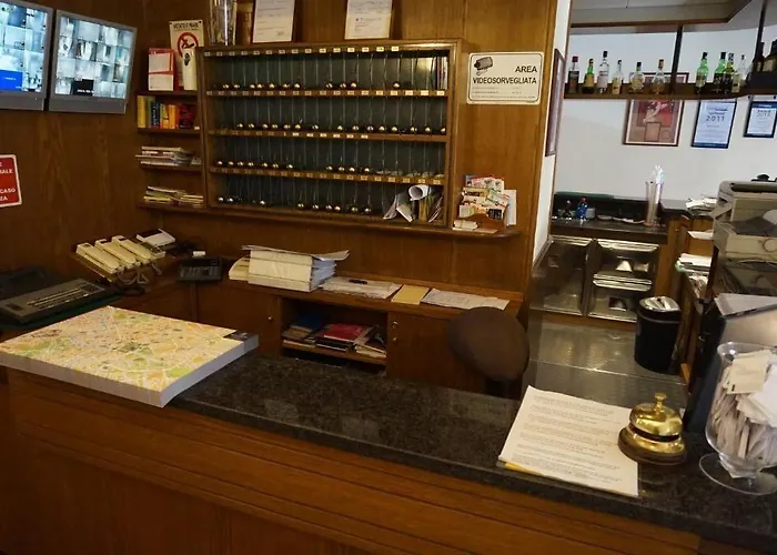 陶尔米纳酒店 2*