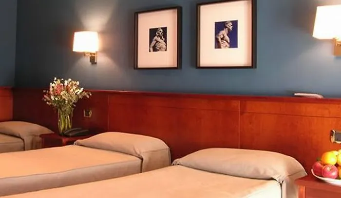 陶尔米纳酒店 2* 罗马